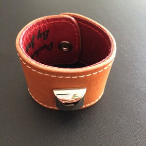 Beautifully made Leathercuff bracelet image 3