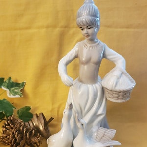 Vintage Handpainted Ceramic Figurine Girl With Basket Feeding Ducks Unbranded 8 Inches Tall 1970s