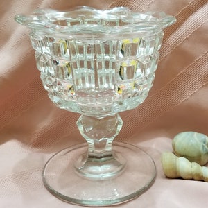 Vintage gepresste Kristall 6-Zoll-Footed offen Kompott Schale klar Schachbrett-Platz Hobnail mit Standfuß 6" Obstschale Konfektschale