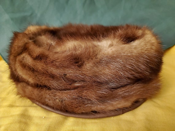 Vintage Brown Mink Pillbox Hat and Matching Colla… - image 3