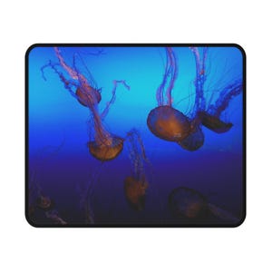 Jellyfish Gaming Mouse Pad, Ocean Theme Desk Mat, Non-Slip Computer Mousepad, Sea Creature Office Decor, Underwater Gaming Accessories