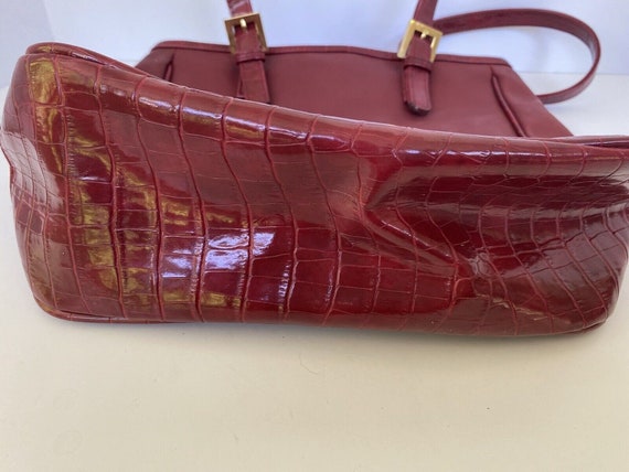 Vintage Red Vinyl PVC tote purse w/ Crocodile Emb… - image 6