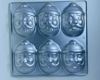 Wilton Aluminum Santa Molds - Vintage Jello Molds - Christmas Baking - Tin Molds - Christmas Tree - Mini Santa Cakes - Set of 6 Jello Molds