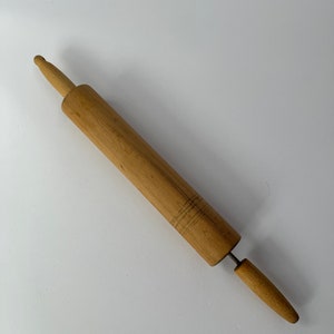 Vintage Wood Rolling Pin - Wooden Rolling Pin - Vintage Farmhouse - Farmhouse Decor Kitchen - Primative Kitchen Decor - Baking Tool