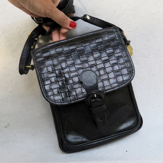 Black Leather Brahmin Cross Body Satchel Bag Intrecciato Braided Leather Body Chamois Lining Fairhaven Massachusetts Medallion American Made