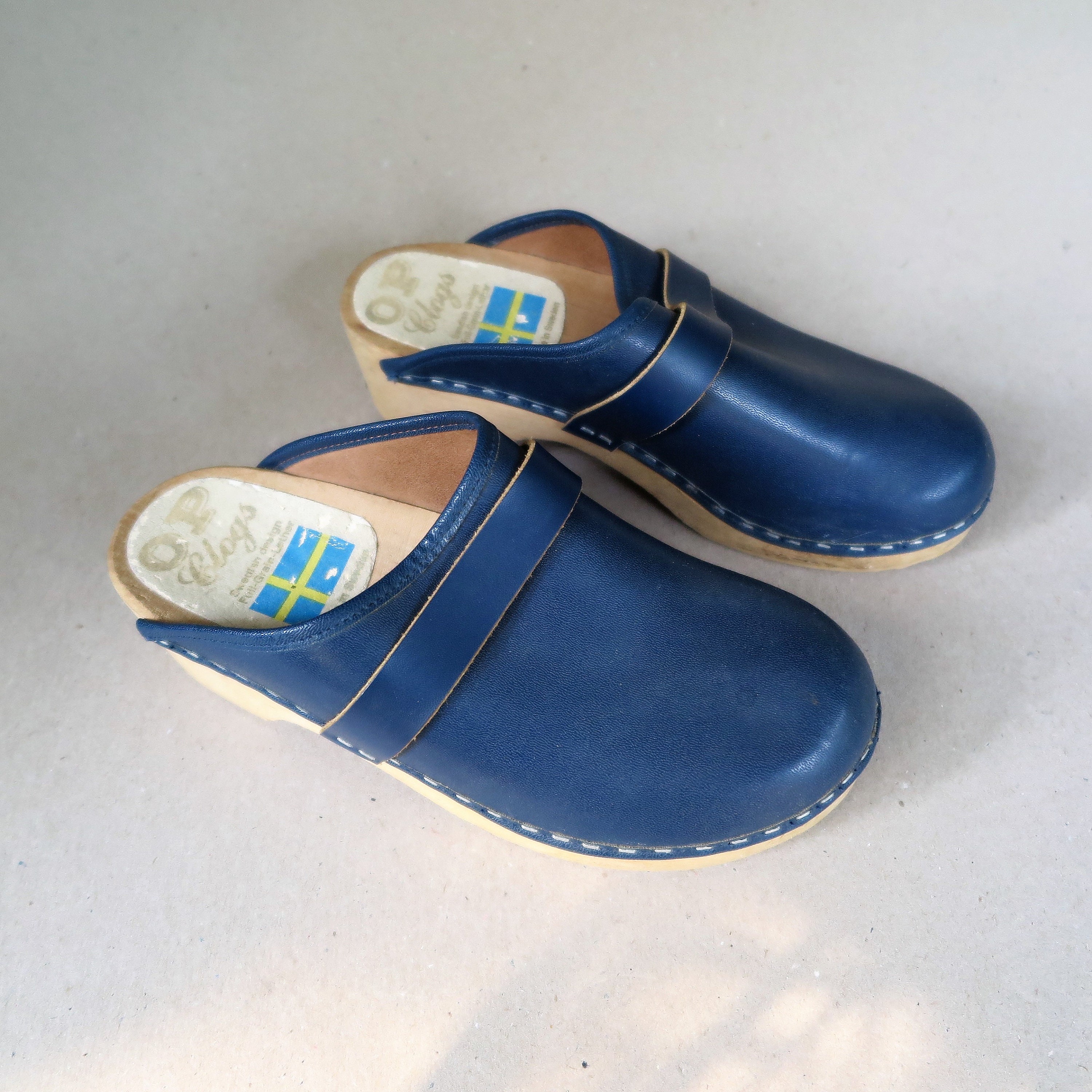 old navy clogs