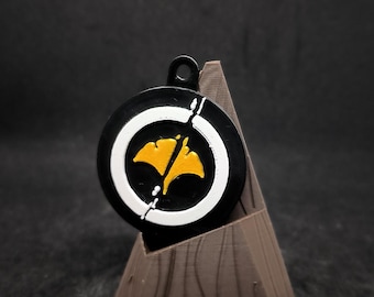 Videogame keychain Nier, Ghost of Yotei, Hollow Knight Silksong and more