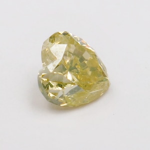 0.55ct Natural Diamond  GIA certified brownish GREENISH Yellow Heart