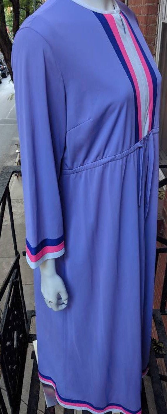 Violet Pink Purple & White Nightgown/Sleep/Lounge 