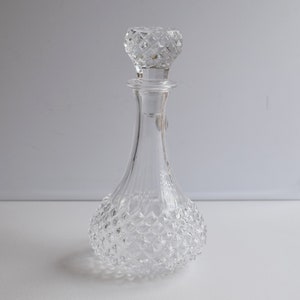 Glass Decanter with Glass Stopper/ Liquor Decanter/