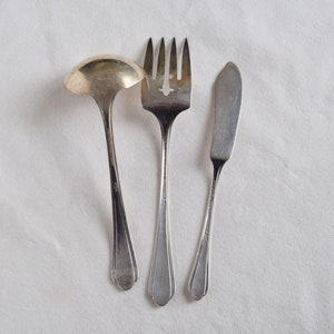 Vintage Servierbesteck Set: Soßenkelle, Buttermesser, Aufschnittgabel