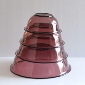 Set of 4 Tempered Nesting Pyrex Cranberry Glass Mixing Bowls/Glass Bakeware/Glass Cookware/Kitchen Accessories