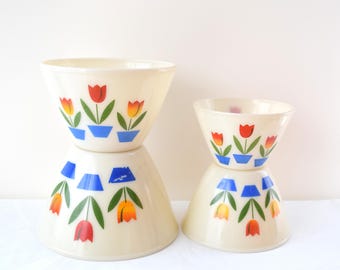 Set of 4 Fire King Tulip Nesting Bowls