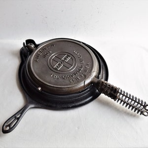 Griswald #9 Waffle Iron Set with Stand/Cast Iron Cookware/Stove Top and Fire Pit Cookware