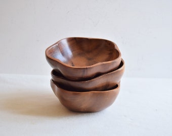 vintage 3 Piece Teak Bowl Set/Hand-Carved wooden Bowls/Collectible Wooden Kitchen Accessories Vintage 3 Piece Teak Bowl Set/Hand-Carved wooden Bowls/Collectible Wooden Kitchen Accessories vintage 3 Piece Teak Bowl Set/Hand-Carved Wooden Bowls/Collectible Wooden Kitchen Accessories vintage