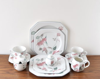 Mikasa Silk Flowers Dinnerware Set, 12-Piece Service for 2