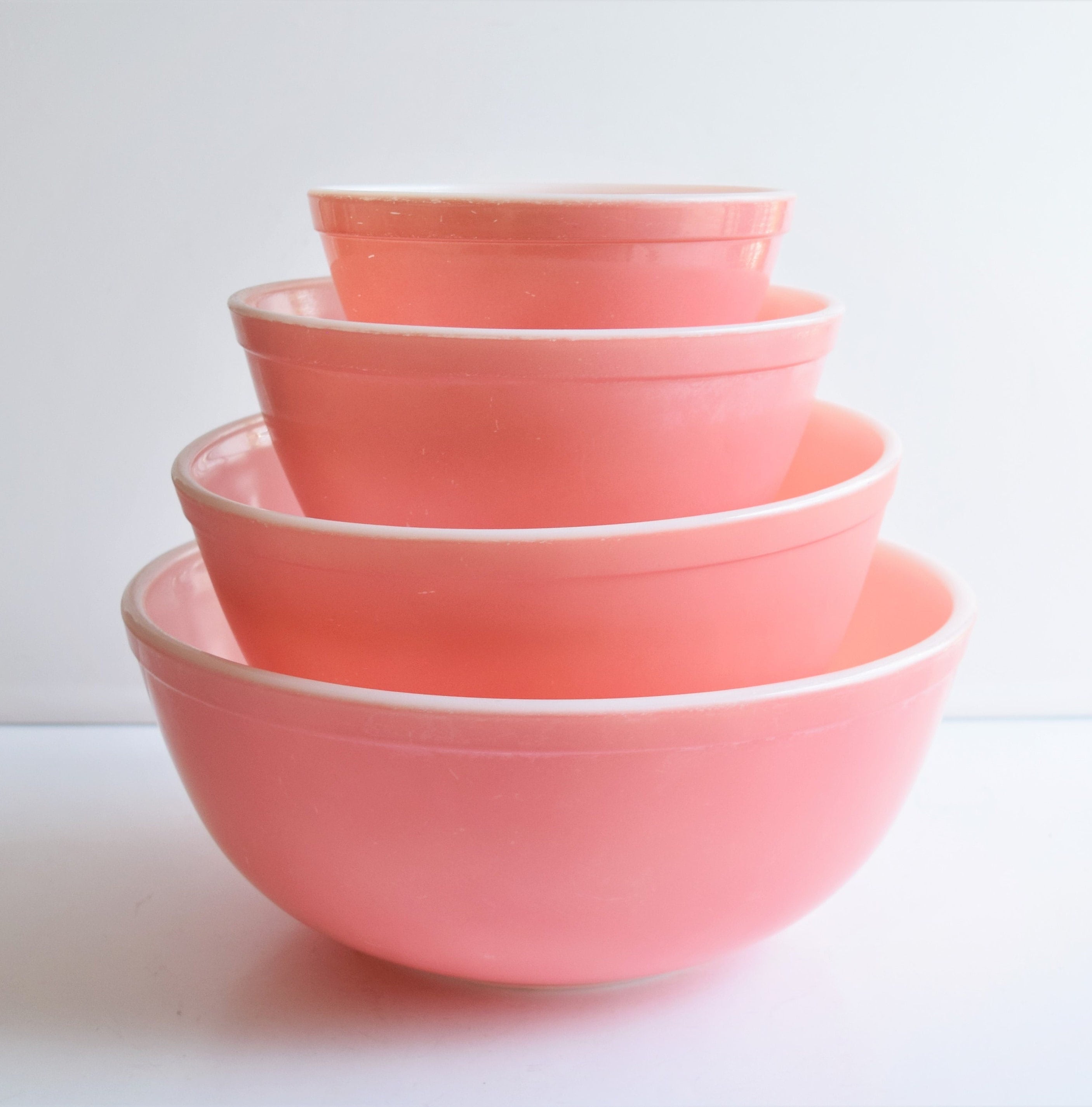 Pyrex Flamingo Mixing Bowls / Set of 4 Pink Pyrex Bowls 401 402 403  404/glass Cookware/ Kitchen Accessories 