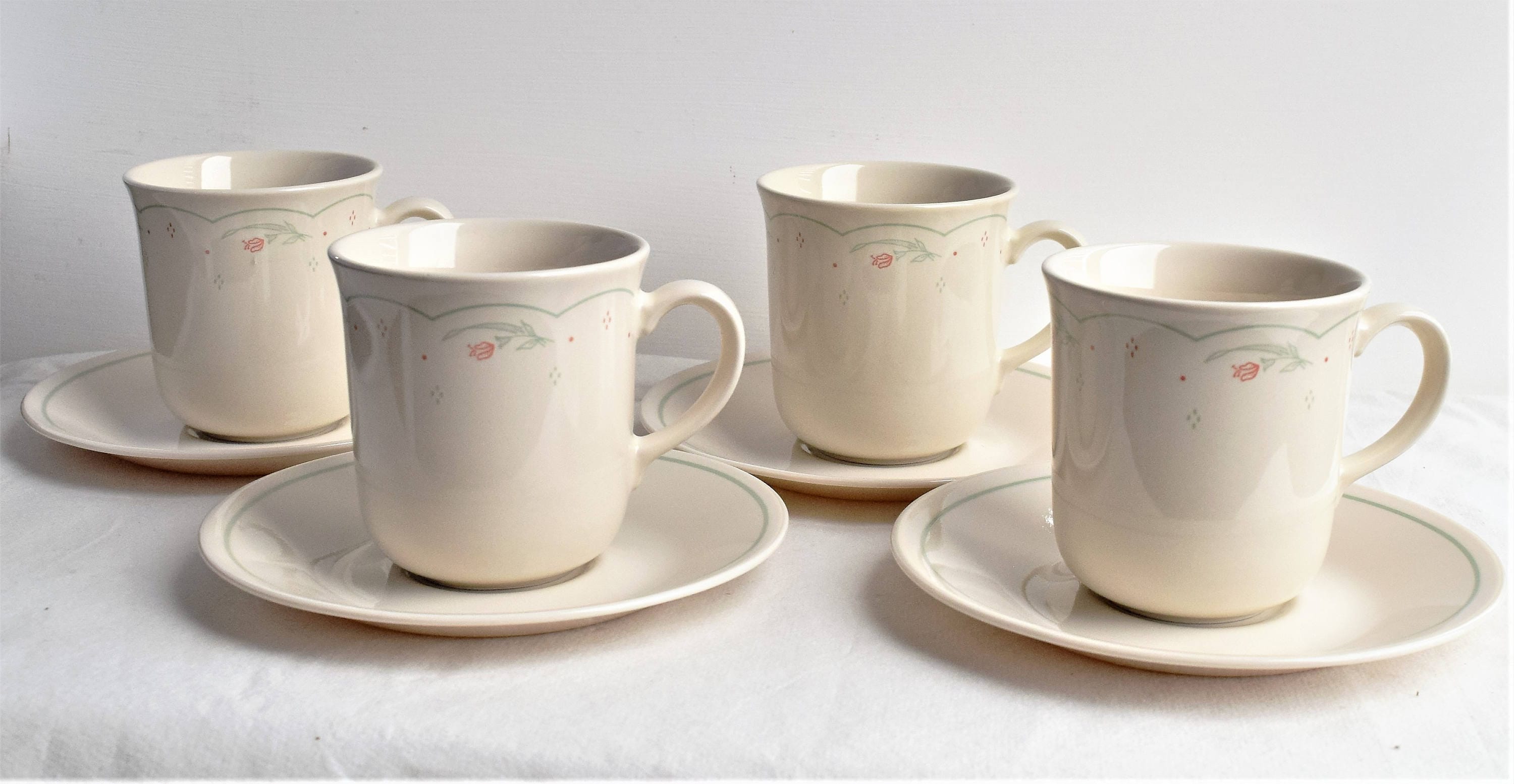 Set of 20 Piece Corelle 