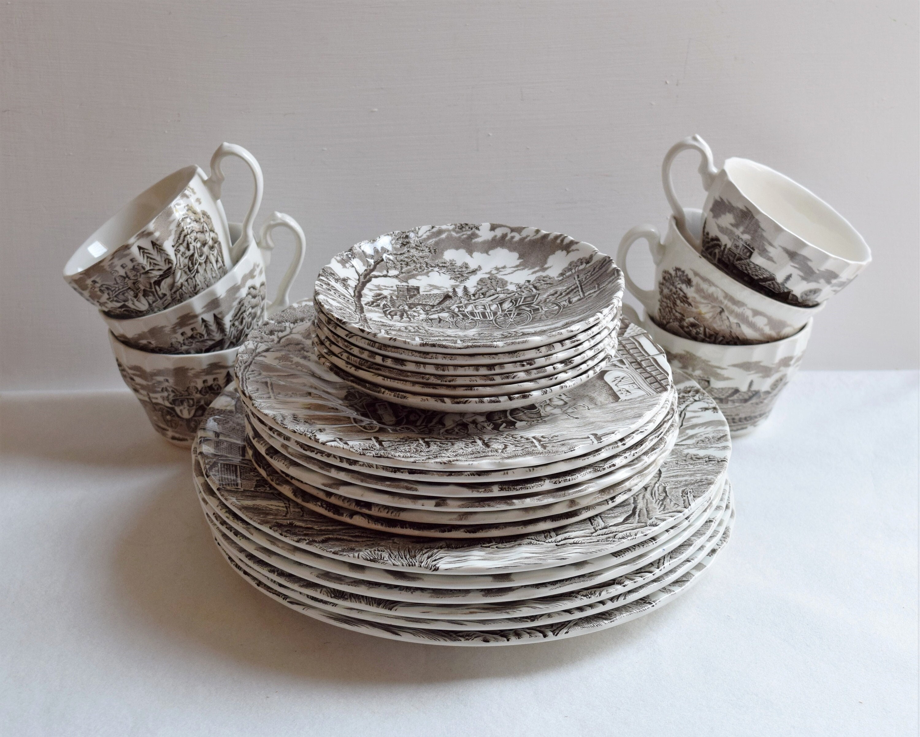 Staffordshire Ware Myott Royal Mail Porcelain China Set, 43 OFF