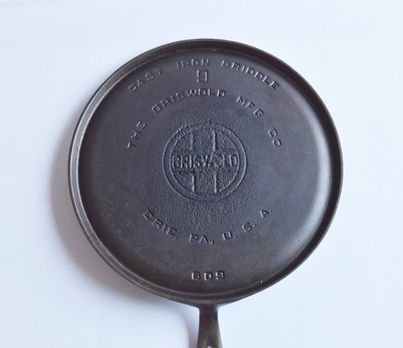 No. 9 Griddle Pan - 10.5, Field Company