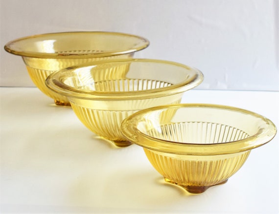 Glass Mixing Bowls with Lid - Set of 3