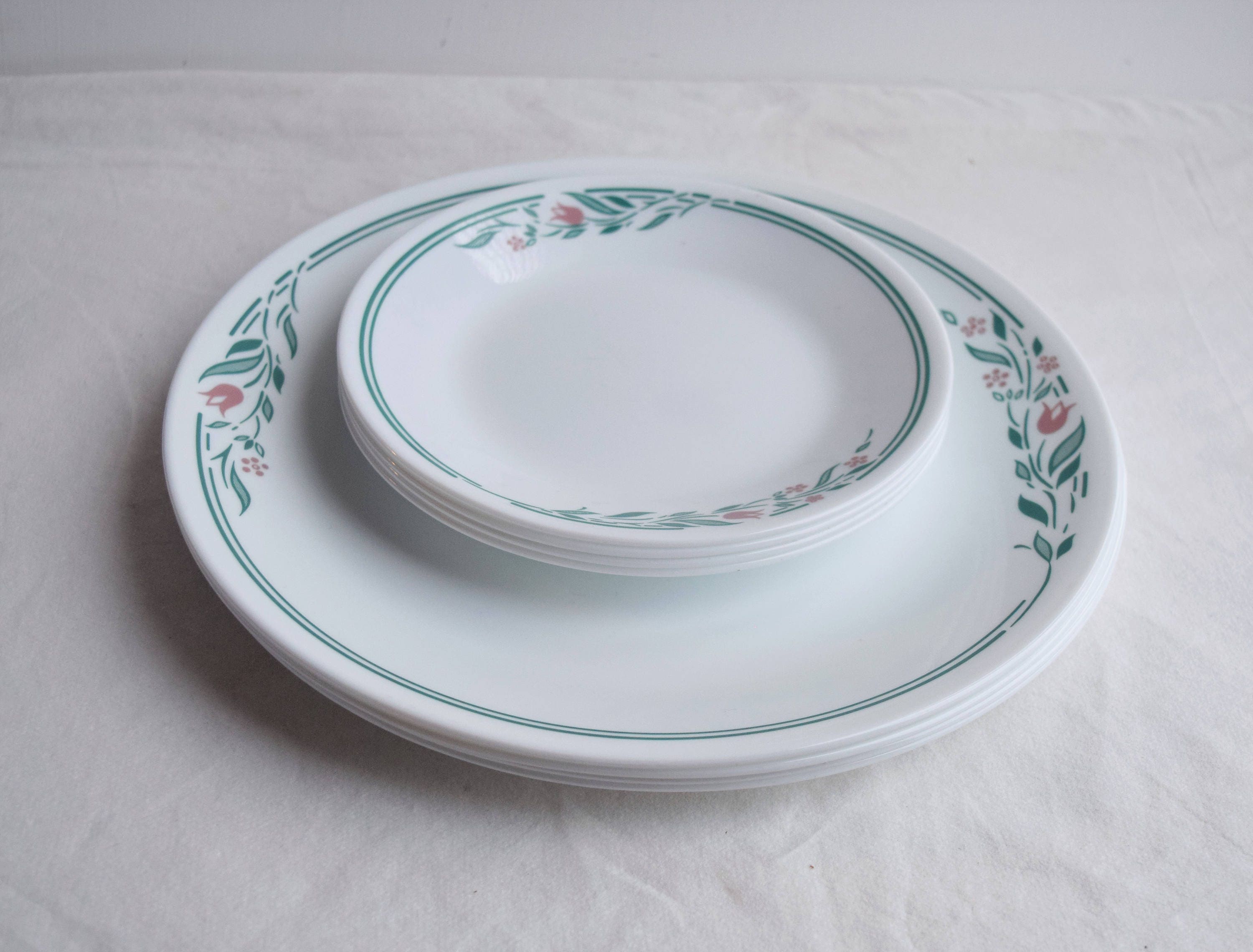 コーニング社製Corelle「ローズマリー」ディナーウェア16点 コーニング社製Corelle「ローズマリー」ディナーウェア16点