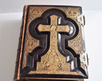 Antique Holy Catholic Bible  with Clamp Douay & Rheims 1800's leathers Gilt Cover Bible Christian Books Literatures