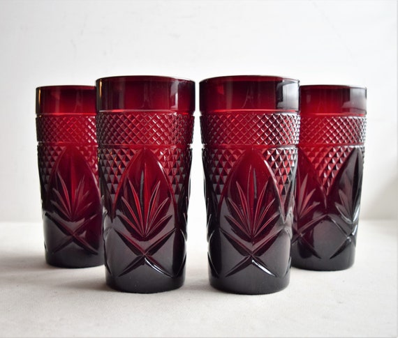 Red glass cups discount