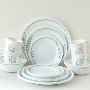 Set of 20 Pieces Corelle Rosemarie Dinnerware Pieces by Corning
