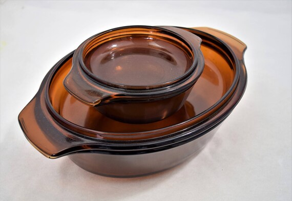 small casserole dish with lid for one