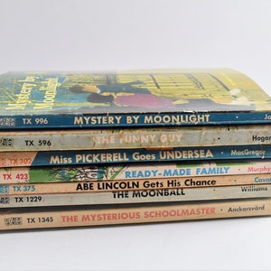 Scholastic Book Service Books- Set Of 7 / 1960-1970s Children Literatures/ Vintage Paperback Books