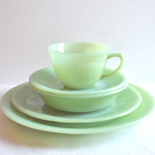 Fire-King ジェーンレイ　６点　セット Vintage Fire King Jadeite Jane Ray Dinnerware Set - 5 Piece Place