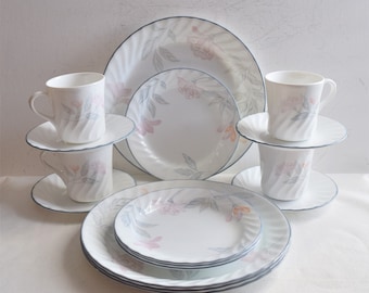 Corelle &quot;Pink Trio&quot; Dinnerware 16 Pieces by Corning/ Vintage Corelle by corning Dinnerware/Table 4 Place Settings