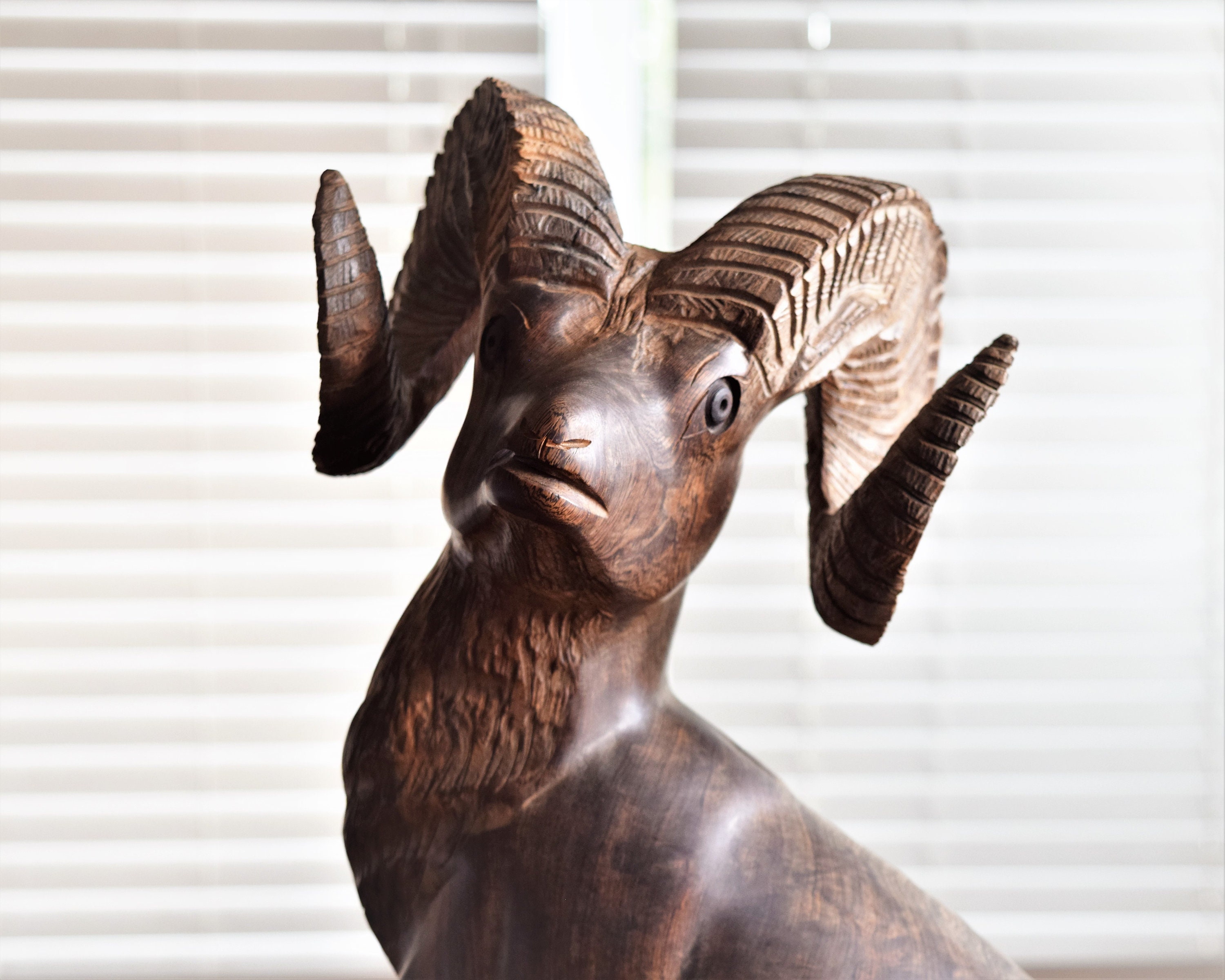 アンティーク雑貨 Ram Large Mahogany Bighorn Sheep Carving: Vintage Wood Ram Figurine - Etsy
