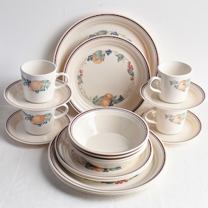 20-teiliges Corelle-Geschirr / Table 4 Gedecke