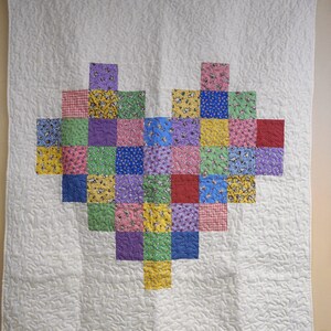 Colcha feita à mão, colcha de retalhos com coração, colcha de colo/lançamento, colcha infantil 50&quot; x 58&quot;