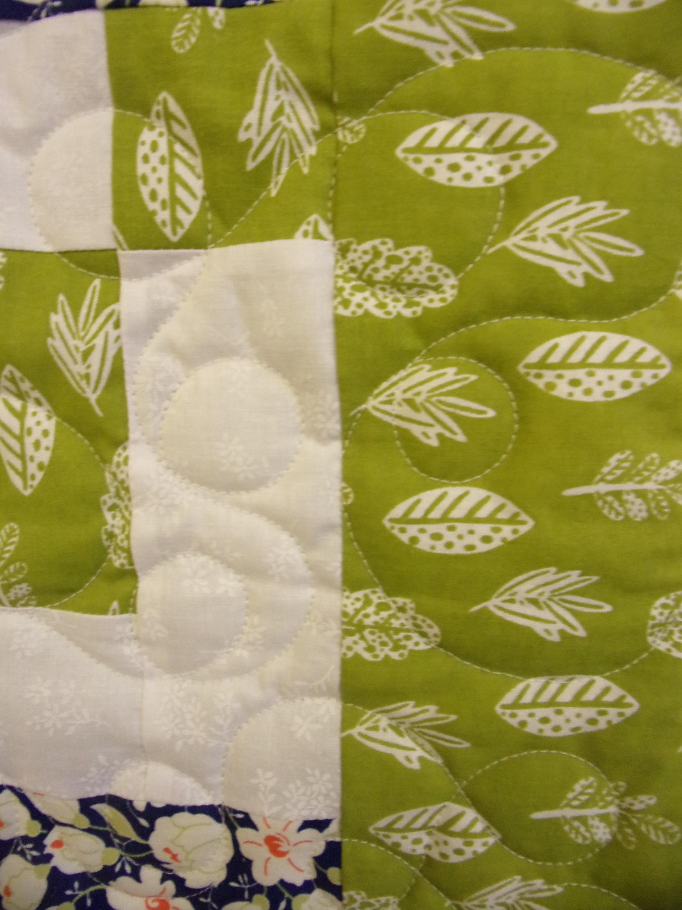 キルト、ブルーフローラルとグリーンリーフスクエアブロックキルト、45