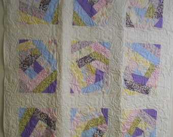 Edredom Crazy Patch feito à mão: bloco grande em cores suaves (52" x 65")
