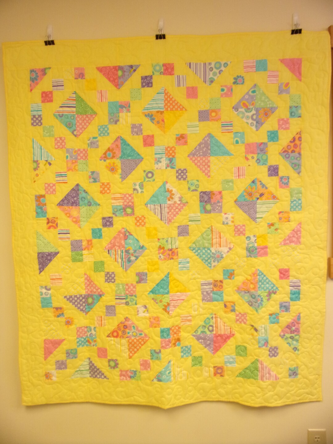 Quilt, Quilted Yellow Diamond Chain Quilt, Youth Toddler Yellow Quilt