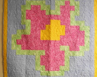 Edredón de flores hecho a mano: manta vintage de algodón (122 x 137 cm)