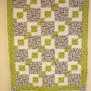 Quilt, Blue Floral and Green Leaf Square Block Quilt, 45" x 60"