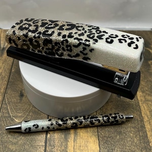 cheeta print desk set