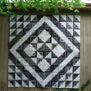 Starring Log Cabin Quilt Pattern