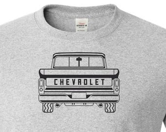 Dibujo de la vista trasera de una camioneta Chevy 60-66. Un regalo ideal para los amantes de los autos. Envío gratis.