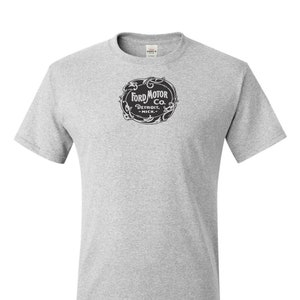 Logo Ford vintage, maglietta Ford vintage, maglietta da uomo stampata, regalo per amanti delle auto, maglietta con auto d'epoca, maglietta con auto. Spedizione gratuita.