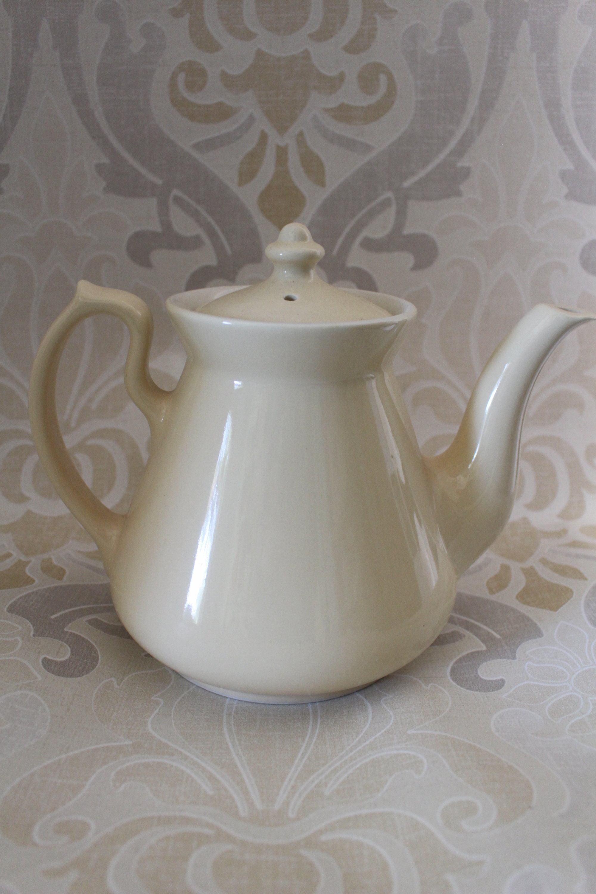 HALL USA Teapot Cream Color 205 Iconic American Pottery Co. HALL