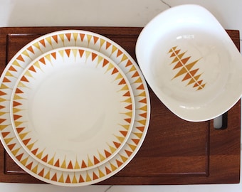 Aztek Pyramids by Ben Siebel, 1956, Impromptu Line USA Mid Century Modern, Three-Piece Place Setting, Dinner, Luncheon Plate, Bowl, GSSB