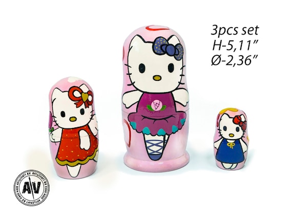 hello kitty nesting dolls