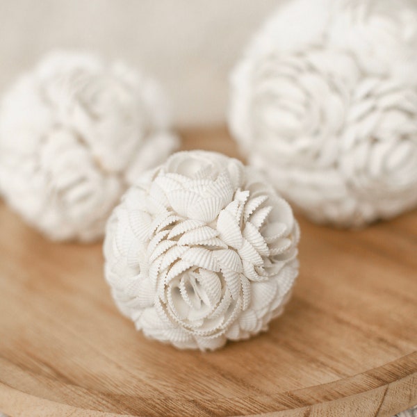 Boule Décoration Coquillages Bali Blanc Rose