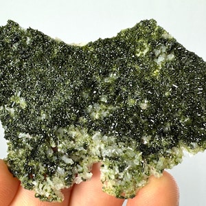 Epidote with Quartz from Hakkari Turkey,Mineral,Collection,Collectibles,Epidote Crystal,Epidote from Turkey,TurkishEpidote N34